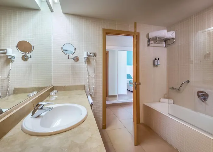 Hotel Occidental Playa 4*